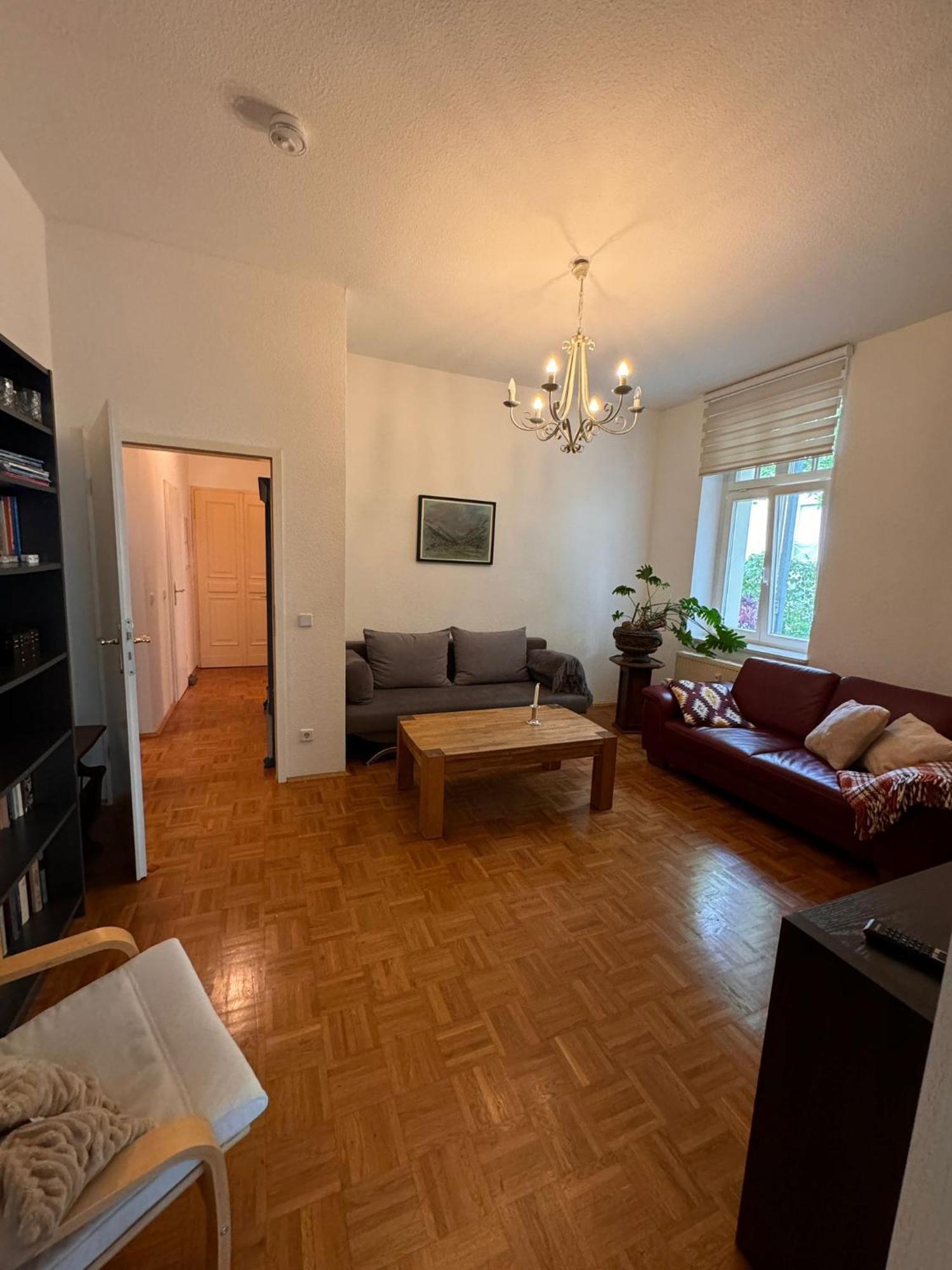 Appartamento Geraeumiges 2-raum-apartment Mit Loggia Lipsia