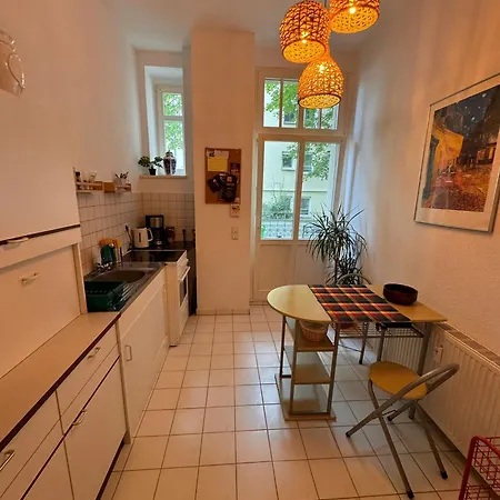 Geraeumiges 2-Raum-Apartment Mit Loggia Lipsk Zewnętrze zdjęcie