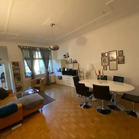 Geraeumiges 2-Raum-Apartment Mit Loggia Lipsk Zewnętrze zdjęcie
