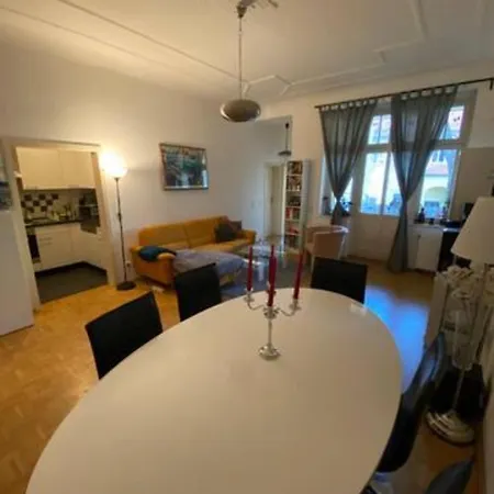 Geraeumiges 2-Raum-Apartment Mit Loggia Lipsk Zewnętrze zdjęcie