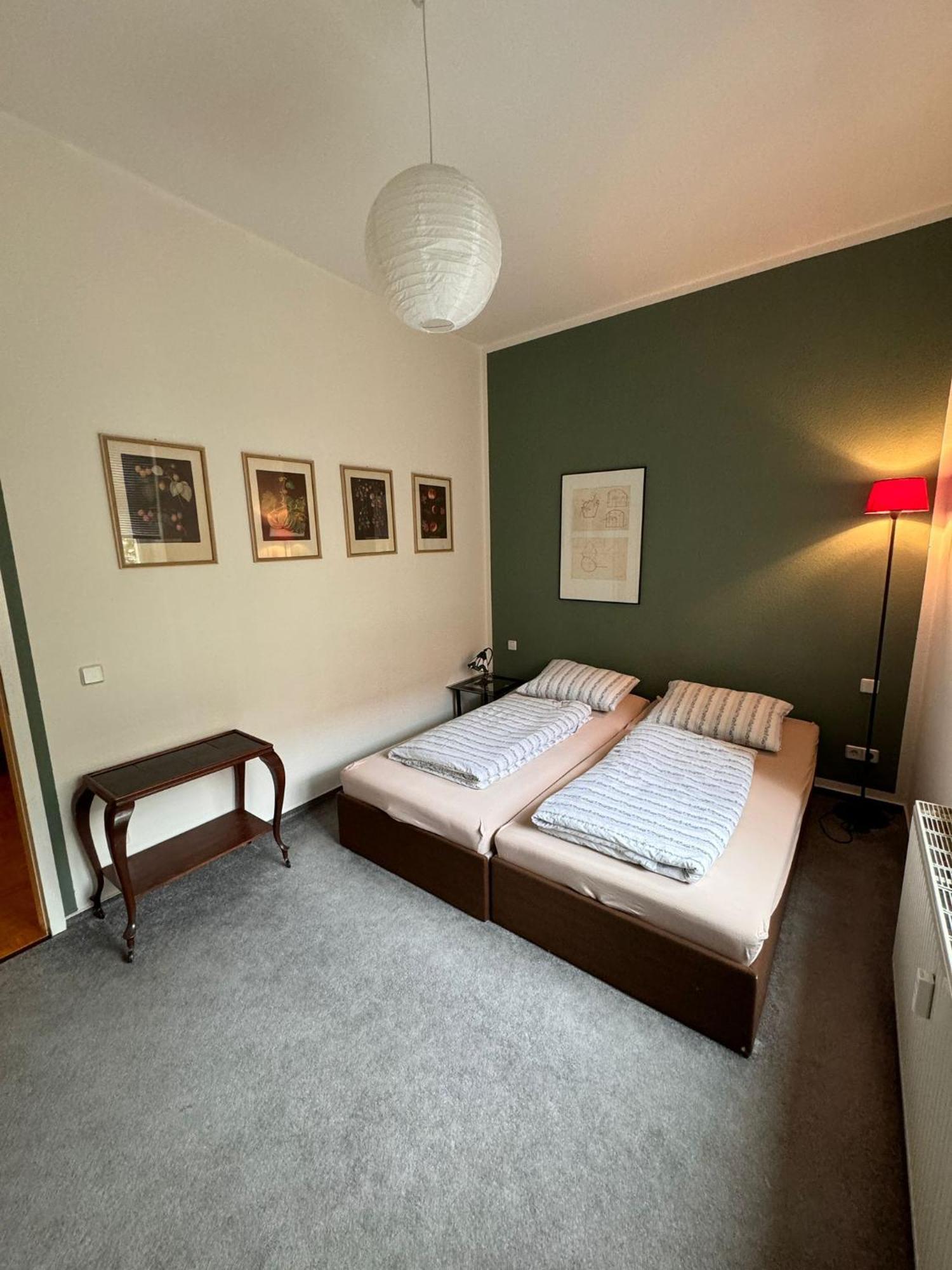 Apartment Geraeumiges 2-raum-apartment Mit Loggia