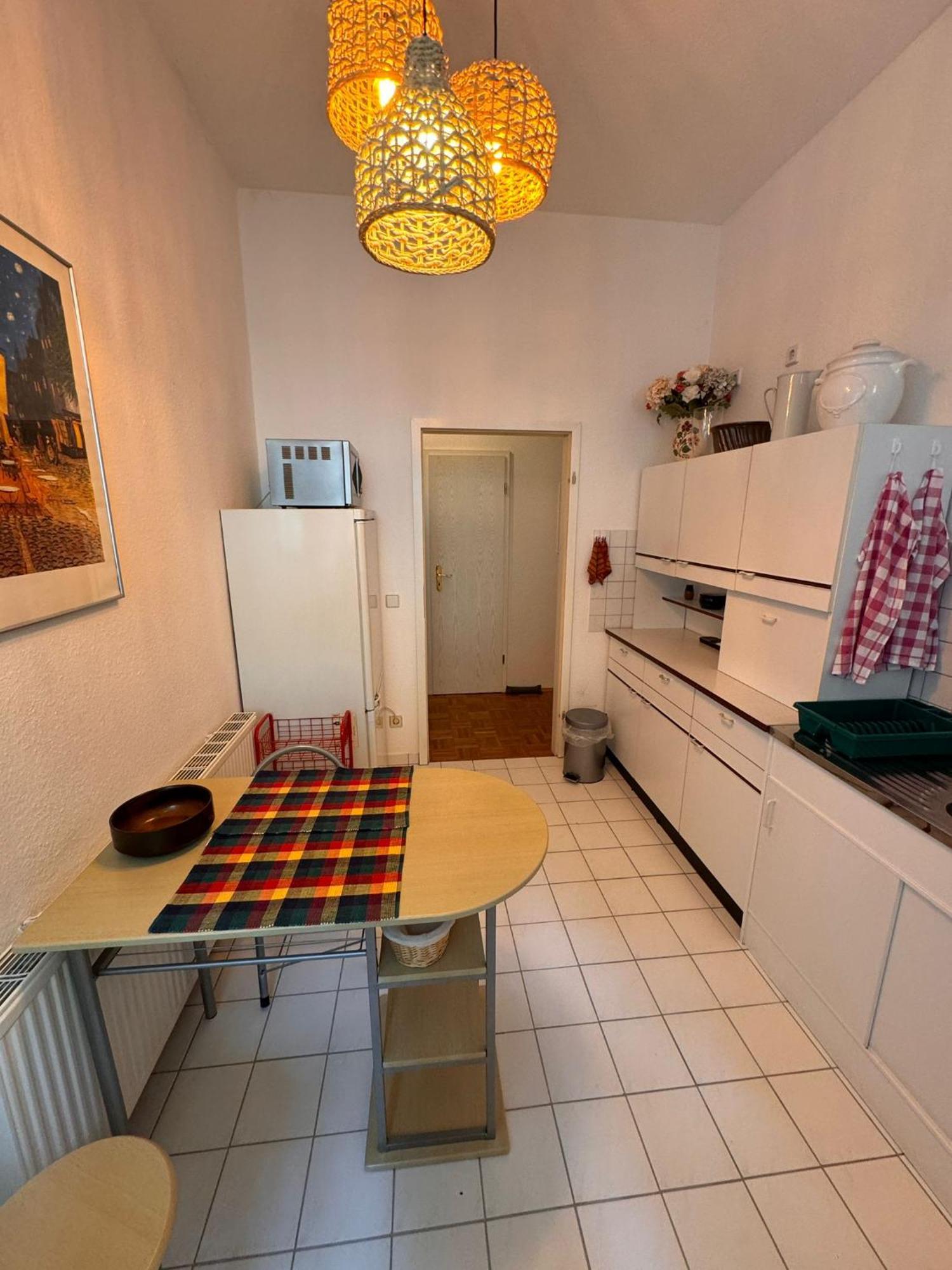 Apartment Geraeumiges 2-raum-apartment Mit Loggia *