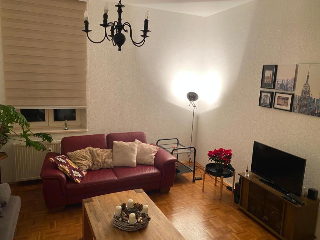 Geraeumiges 2-raum-apartment Mit Loggia *
